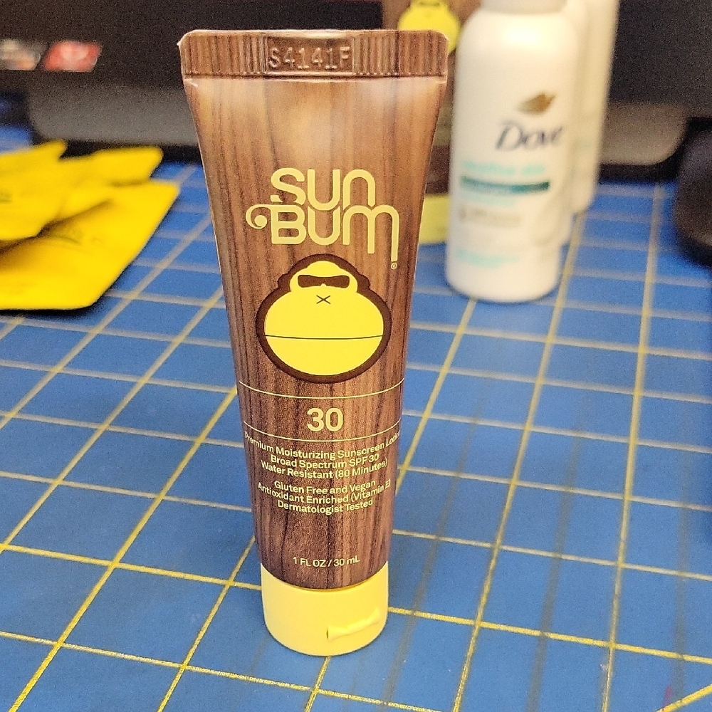 Sun Bum Sunscreen 30ml Tube SPF 30 New Sealed Tube